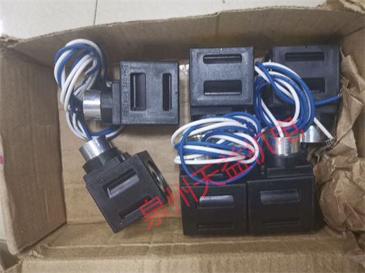 天益機電 VICKERS 工業(yè)產(chǎn)品  "02-348839 2" "02-178108" "02-341950 PVQ40AR02AA10G2100000100100CD0A 1" "02-34195
